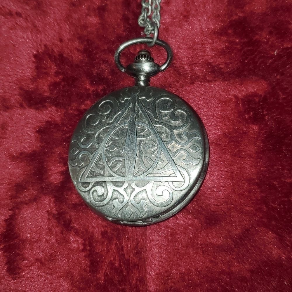 Harry Potter Deadly Hallows Pocket or Necklace Watch New‎ Battery Works Great